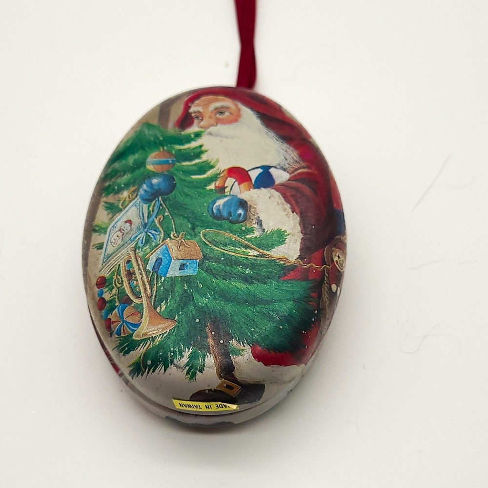 Vintage Santa Claus Oval Tin Ornament Candy Container Made In Taiwan 1980s